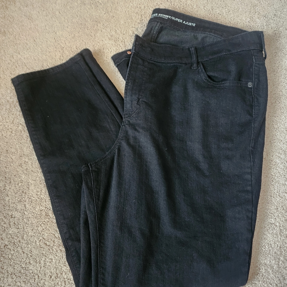 Old navy super skinny mid rise size 18 black